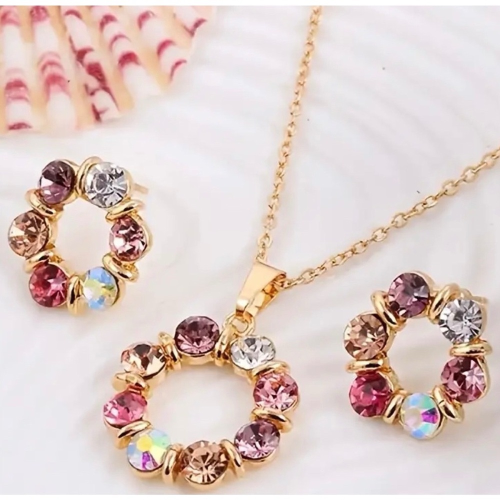 🆕 Chic Sparkling Flower Earrings And Necklace Set